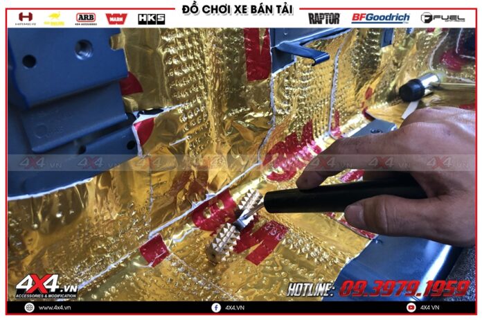 dan-cach-am-ford-ranger-raptor-2020-3m-chong-on-cuc-tot-o-hcm-3001