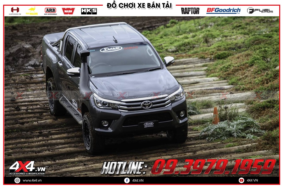 Lắp ống thở cho xe Toyota Hilux 2020 cực chất tại 4x4